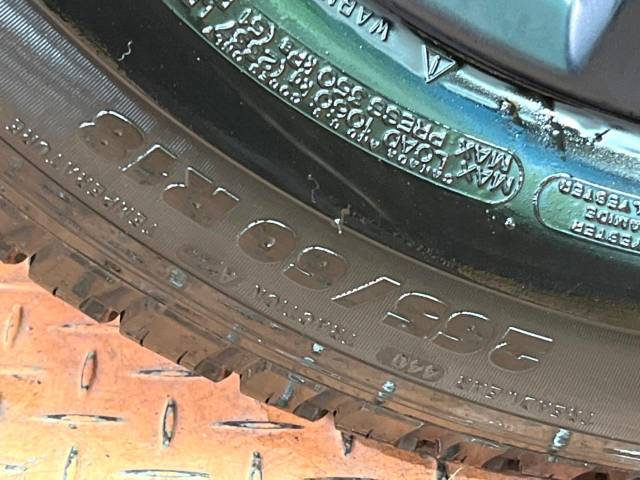 UZ0048519507_41_001.jpg