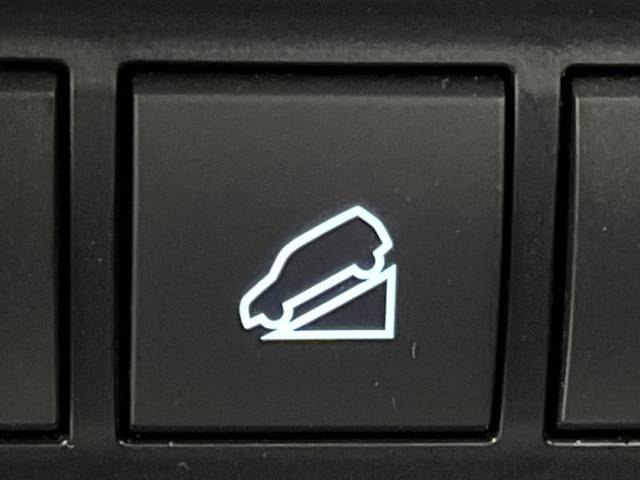 UZ0048382117_41_001.jpg