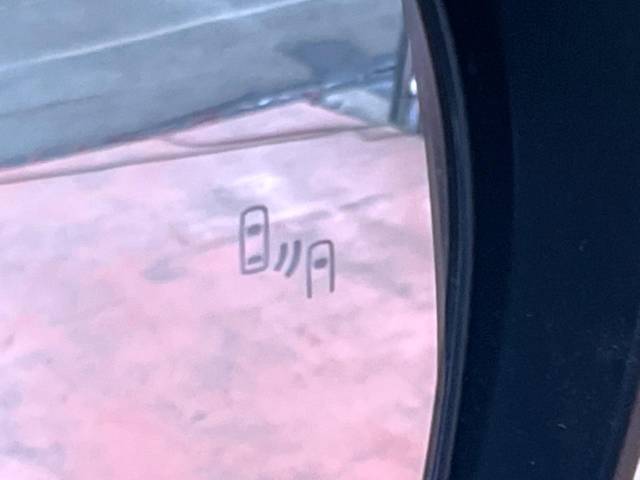 UZ0048382117_5_001.jpg