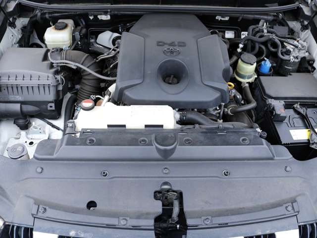 UZ0046643558_19_004.jpg
