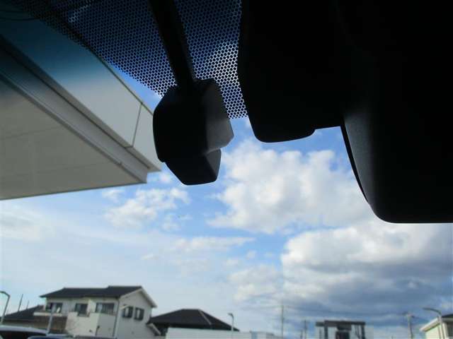 U00048358827_13_001.jpg