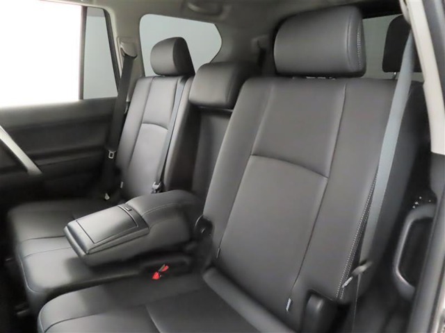 U00048205056_36_001.jpg