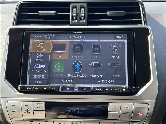 UZ0048566377_5_003.jpg