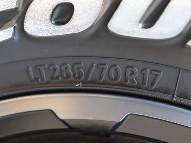UZ0046275915_75_003.jpg
