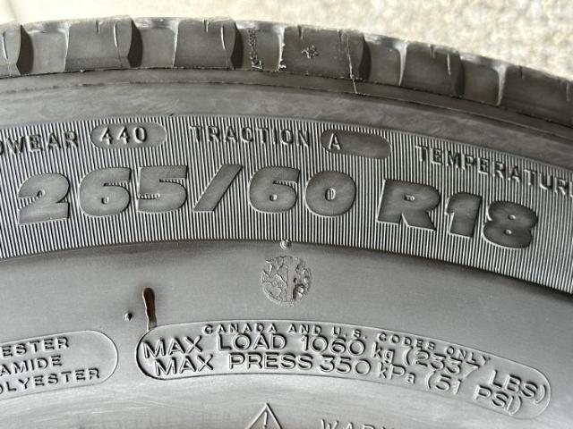 UZ0048495769_64_001.jpg