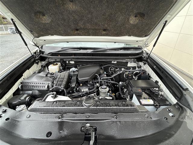 UZ0048305565_51_002.jpg