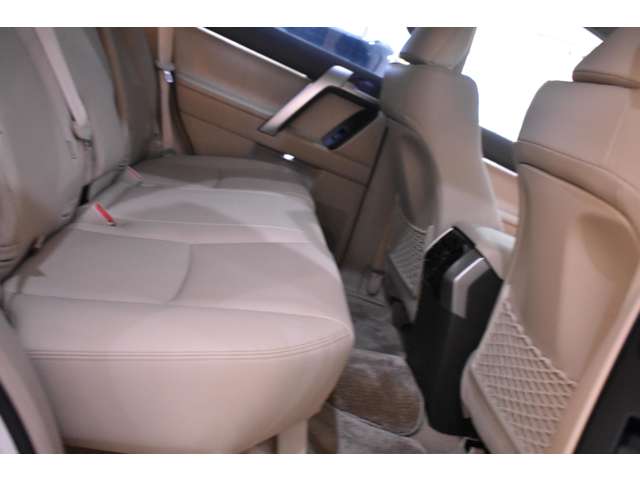 U00047214699_33_001.jpg