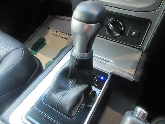 U00048292945_11_003.jpg