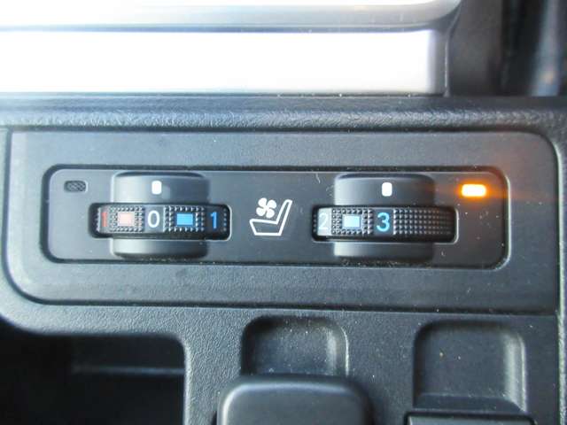 U00048292945_3_002.jpg