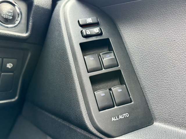 U00048179749_52_002.jpg