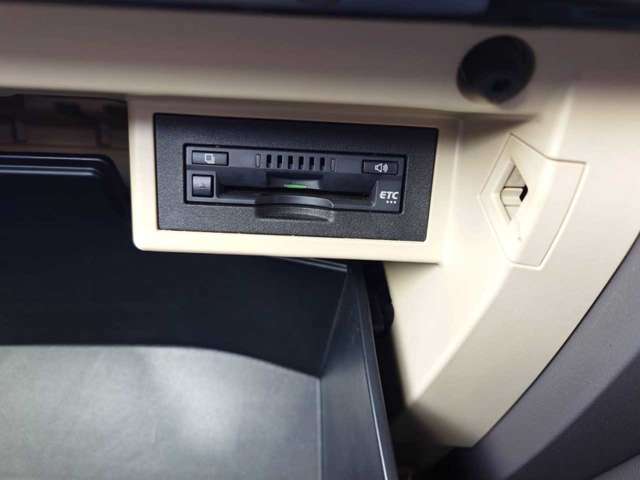 U00047272815_18_001.jpg