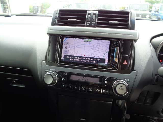 U00045748681_10_001.jpg
