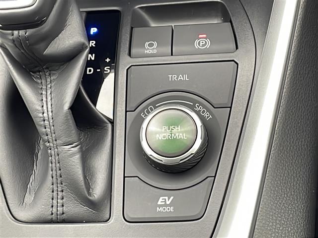 UZ0048129990_18_002.jpg