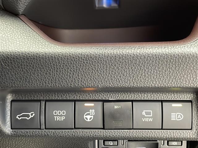 UZ0048129990_19_002.jpg