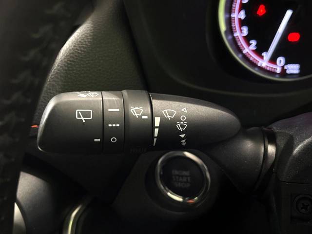 UZ0047816933_44_001.jpg