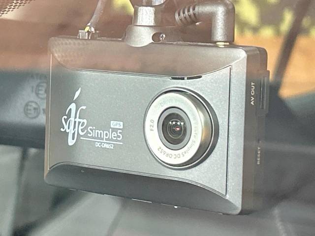 UZ0047913005_31_001.jpg