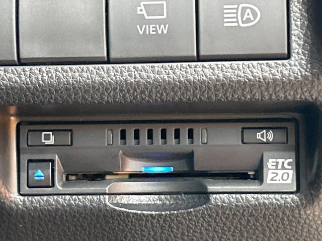 UZ0047913005_46_001.jpg