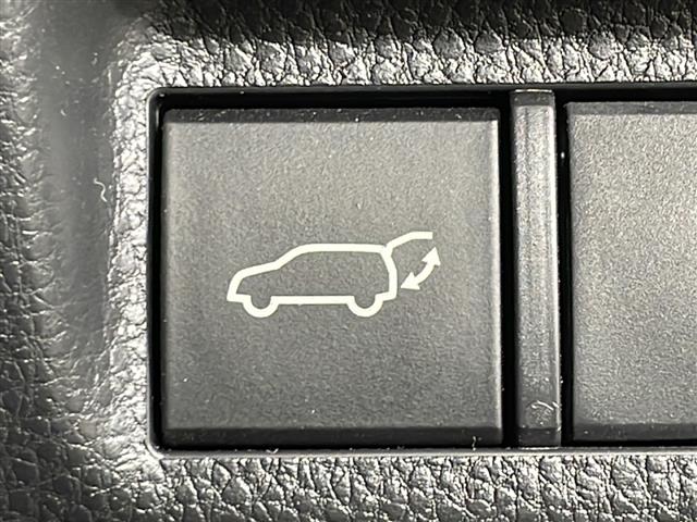 UZ0048493653_9_002.jpg
