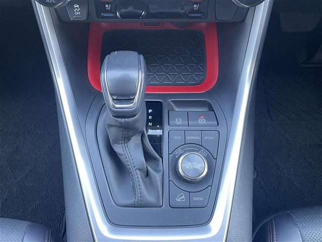 UZ0048265687_39_002.jpg