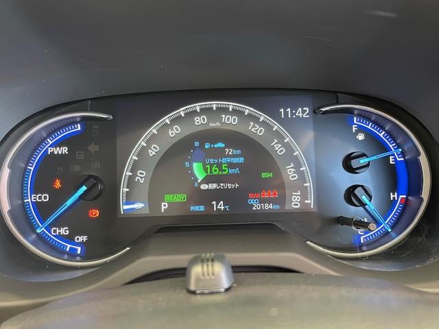 UZ0048273231_18_002.jpg
