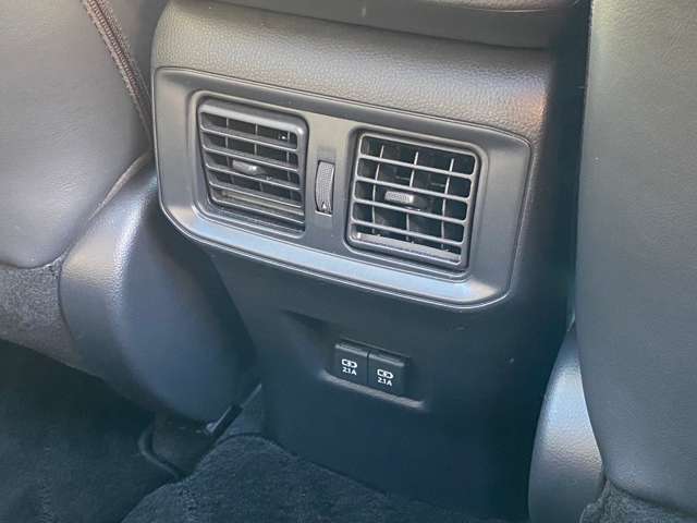 U00048083193_62_001.jpg