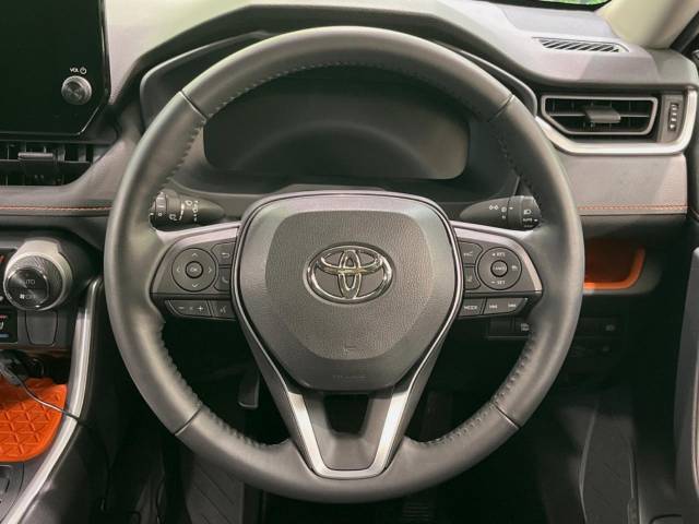 UZ0048319737_10_001.jpg