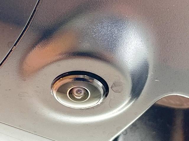 UZ0048098460_32_001.jpg