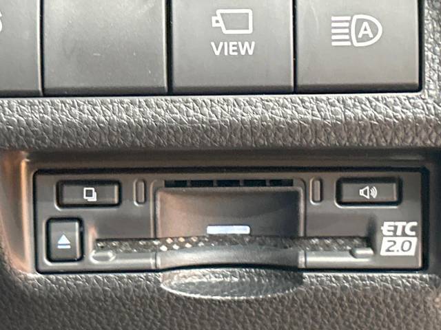 UZ0048098460_46_001.jpg