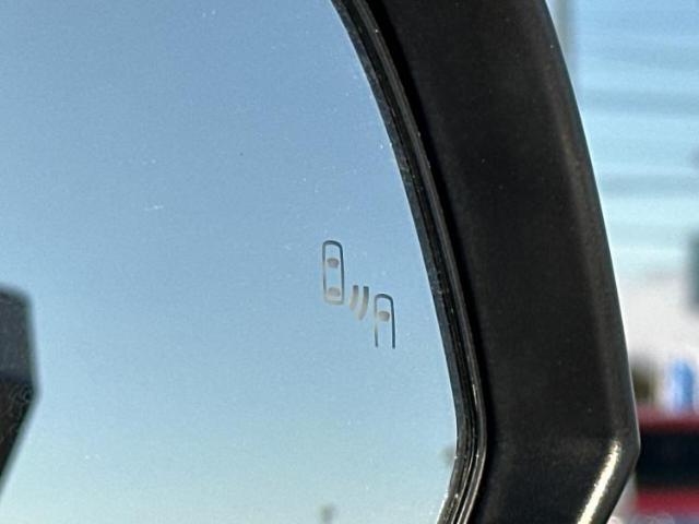 UZ0047842477_47_001.jpg