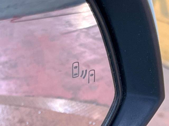 UZ0048152105_43_001.jpg