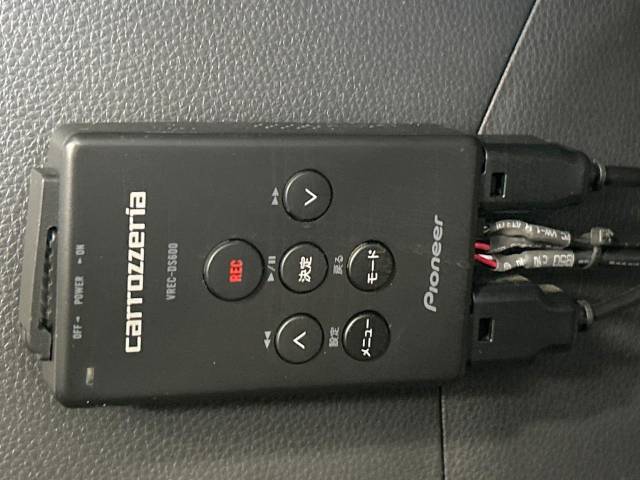 UZ0047984315_45_001.jpg