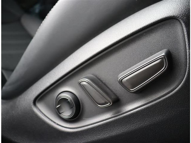 UJ0048229389_54_001.jpg