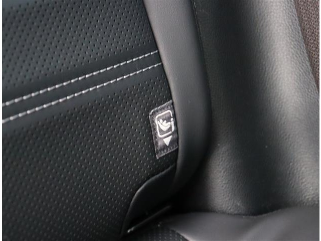 UJ0048229389_57_001.jpg