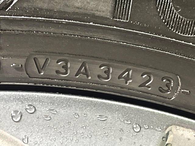 UZ0048527091_35_001.jpg