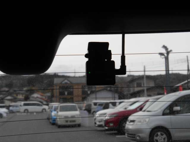U00048200450_37_002.jpg