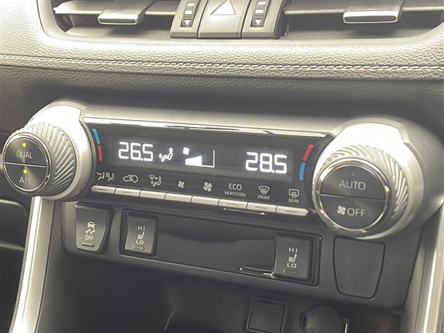 UZ0048569874_31_001.jpg