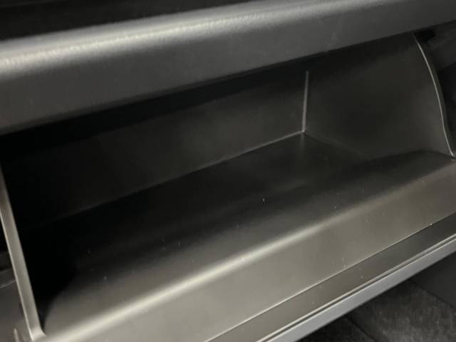 UZ0047454245_67_001.jpg