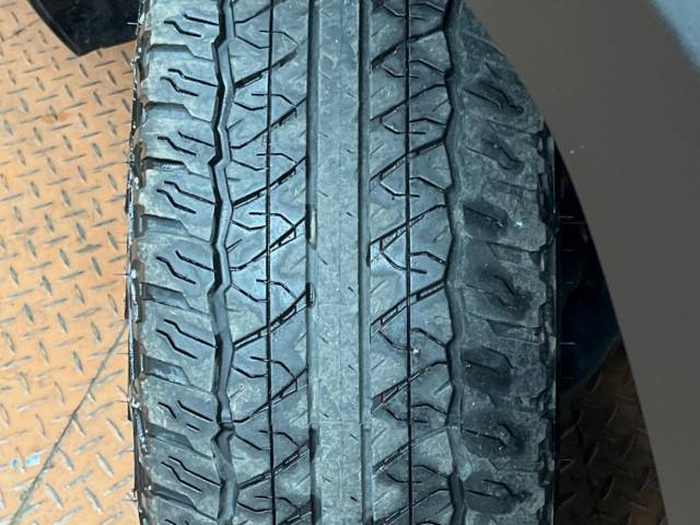 UZ0047454245_71_001.jpg