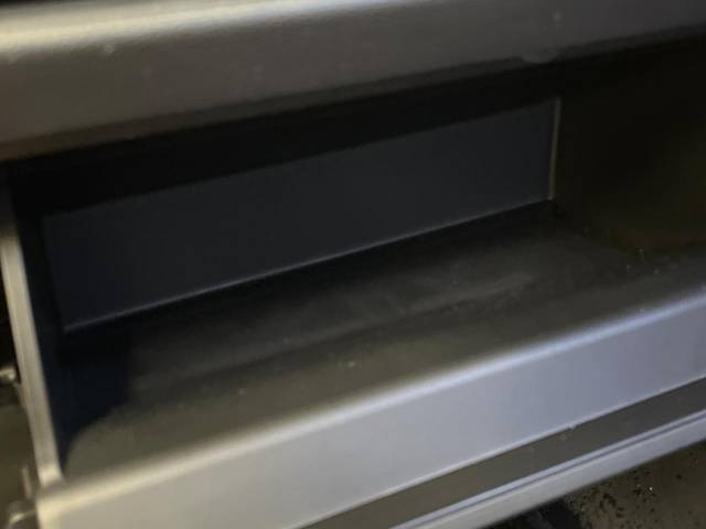UZ0047382849_60_001.jpg