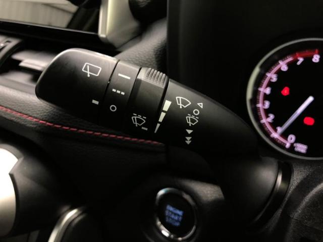 UZ0048078512_17_002.jpg