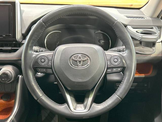 UZ0048545942_11_001.jpg