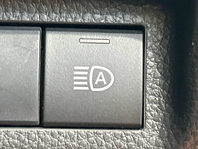 UZ0048545942_46_001.jpg