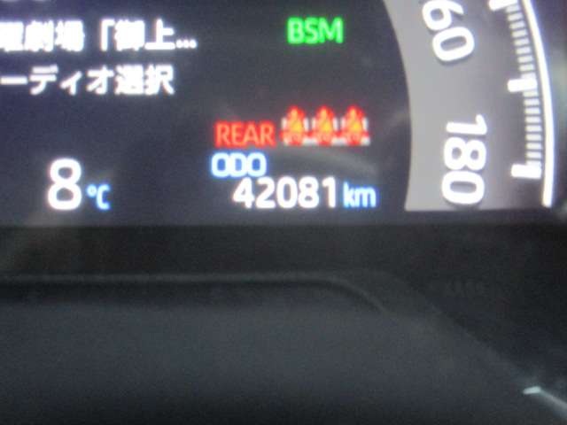 U00048172174_49_001.jpg