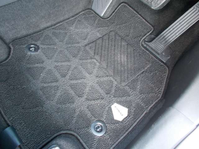 U00046850819_62_001.jpg
