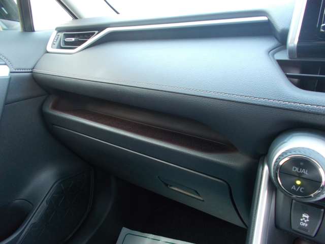 U00046850819_70_001.jpg