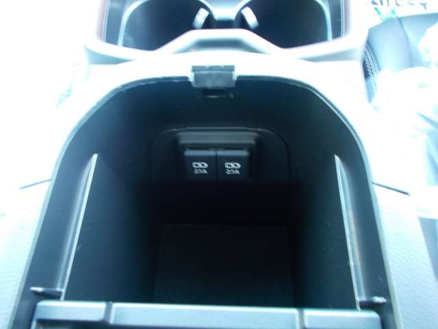 U00046850819_71_001.jpg
