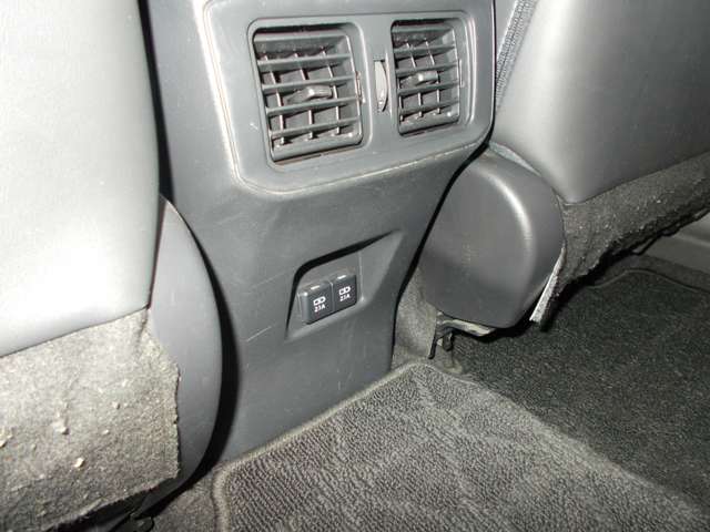 U00046850819_84_001.jpg