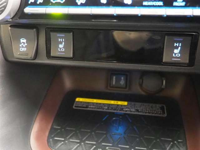 U00048152894_33_002.jpg