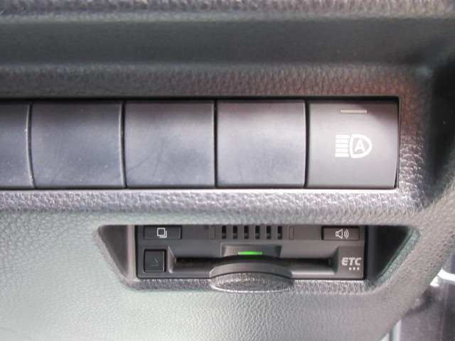U00047615941_33_001.jpg