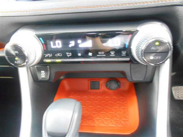 U00046090015_12_001.jpg